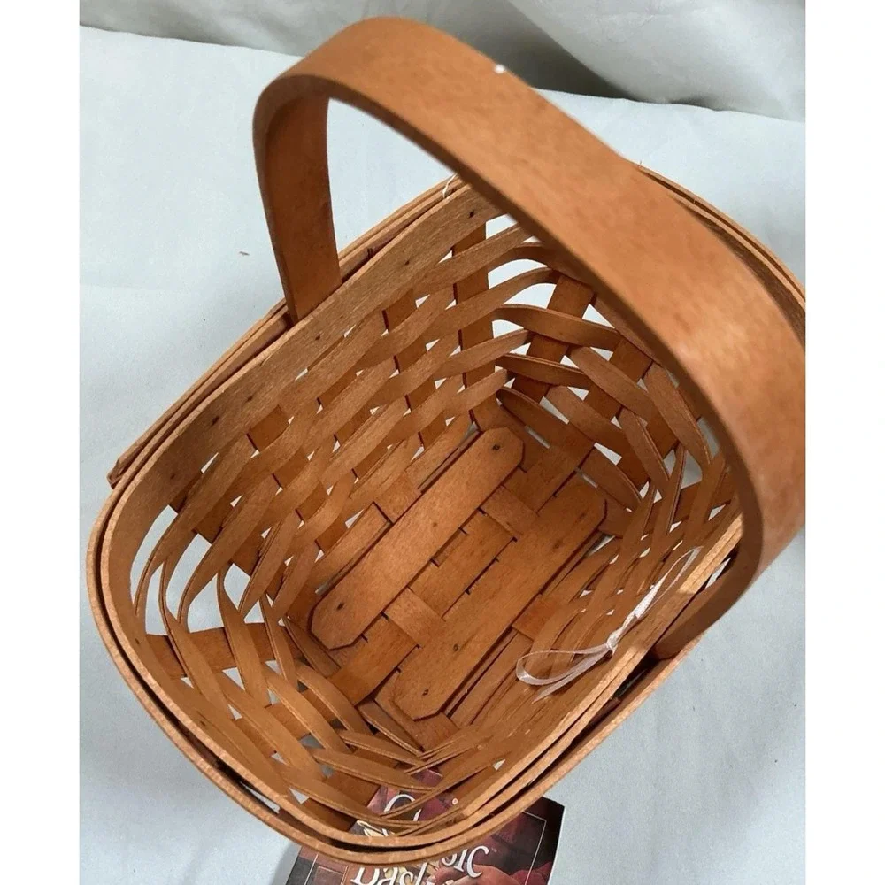 Pair Longaberger 2002 Christmas Baskets American Holly Linens Liners Signed